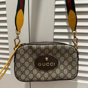 Gucci Bag - NEO VINTAGE GG SUPREME MESSENGER BAG
